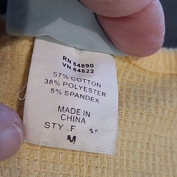 Sara Morgan sz M yellow textured fabric - Picture 6 of 8